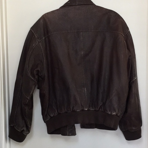 Leather jacket - Picture 4 of 6